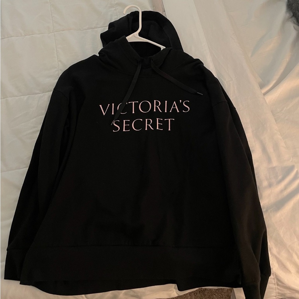 VICTORIA SECRET HOODIE